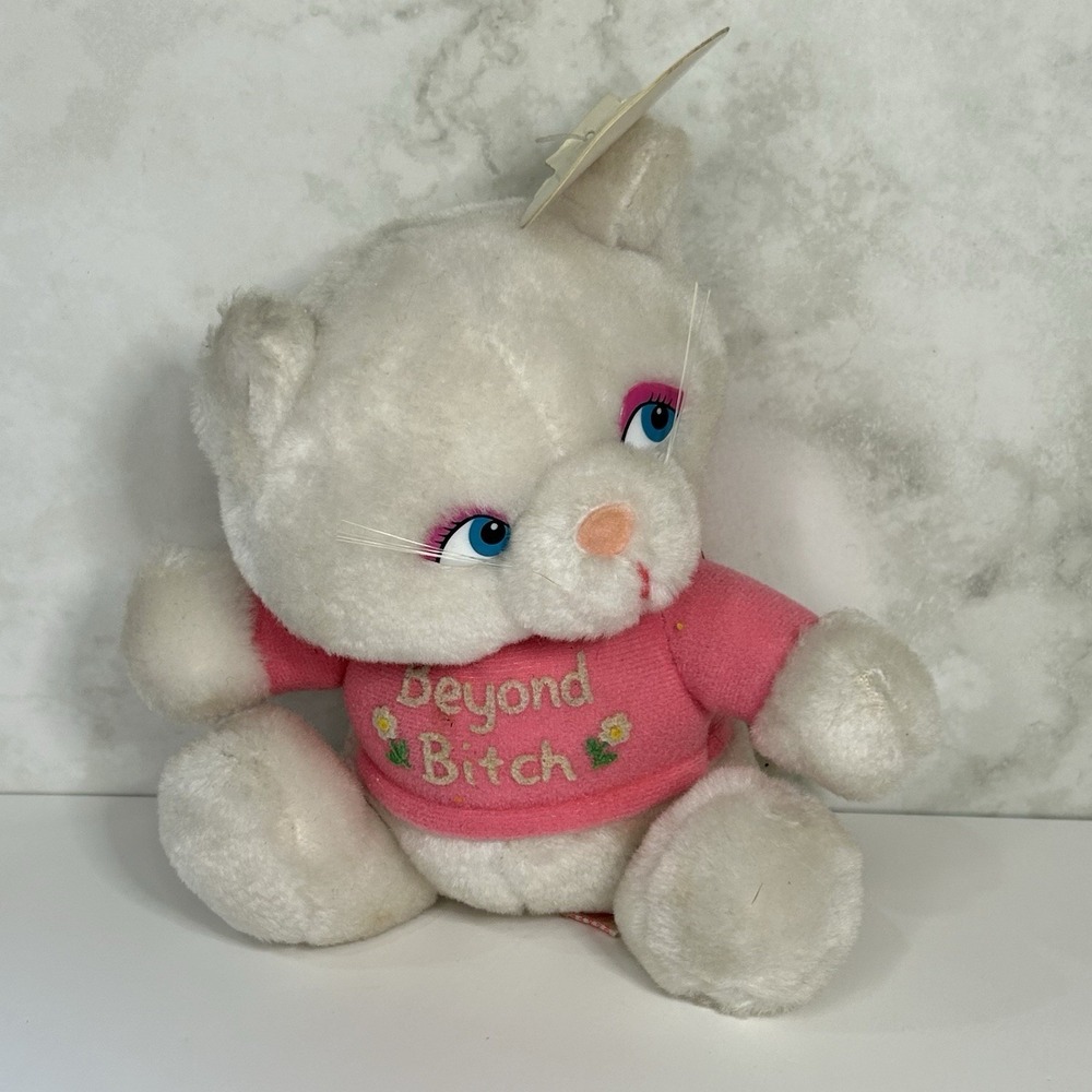 Russ Luv Pets White Kitty w/tags Cat Shirt Funny Saying Plush Collectible 7" - Picture 1 of 10